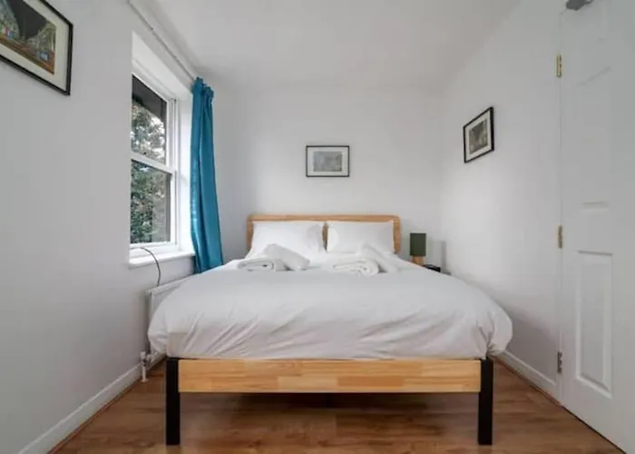 Quiet 4 Bedroom House Between Camden & Kings Cross